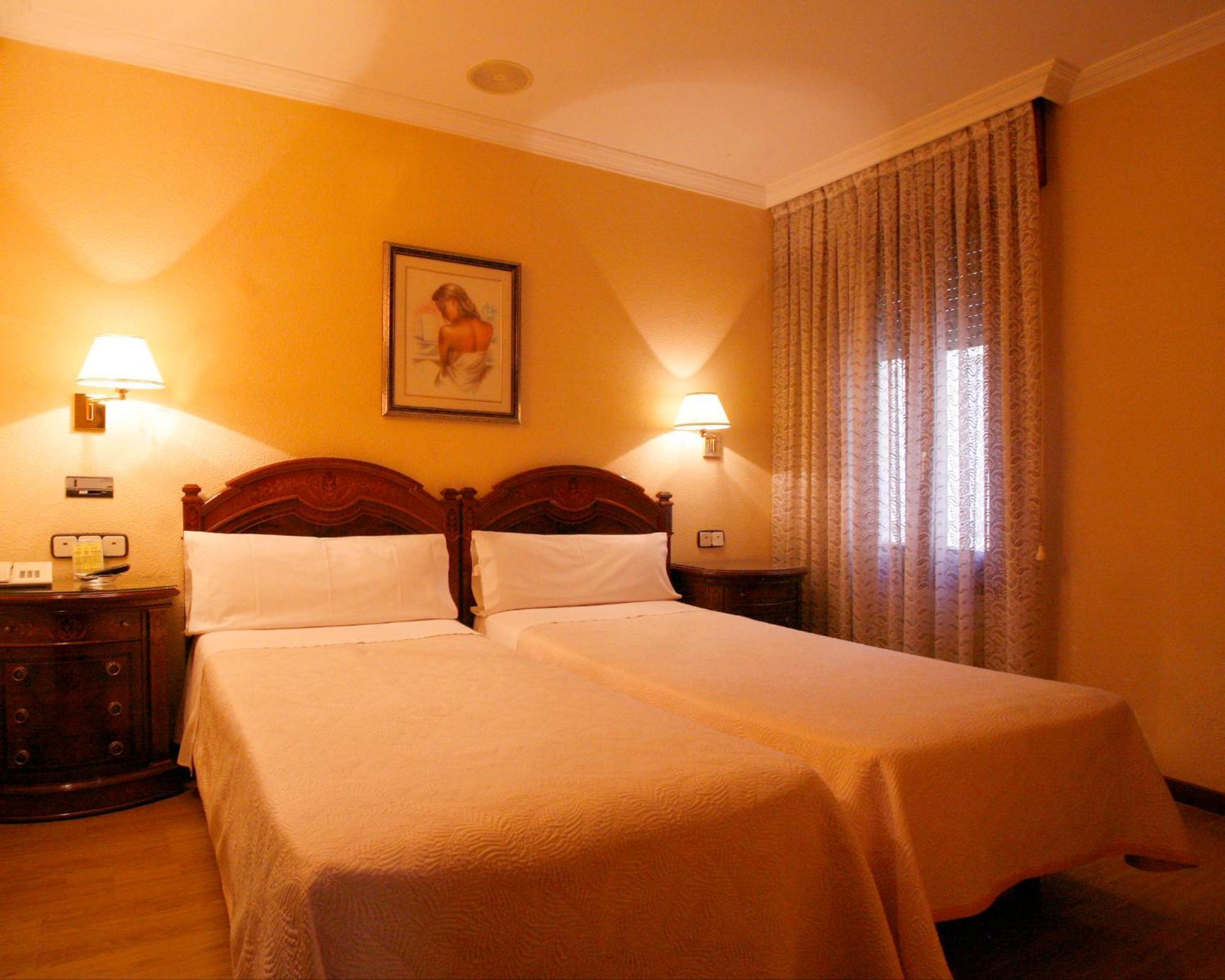 Hostal Victoria III Madrid Kültér fotó