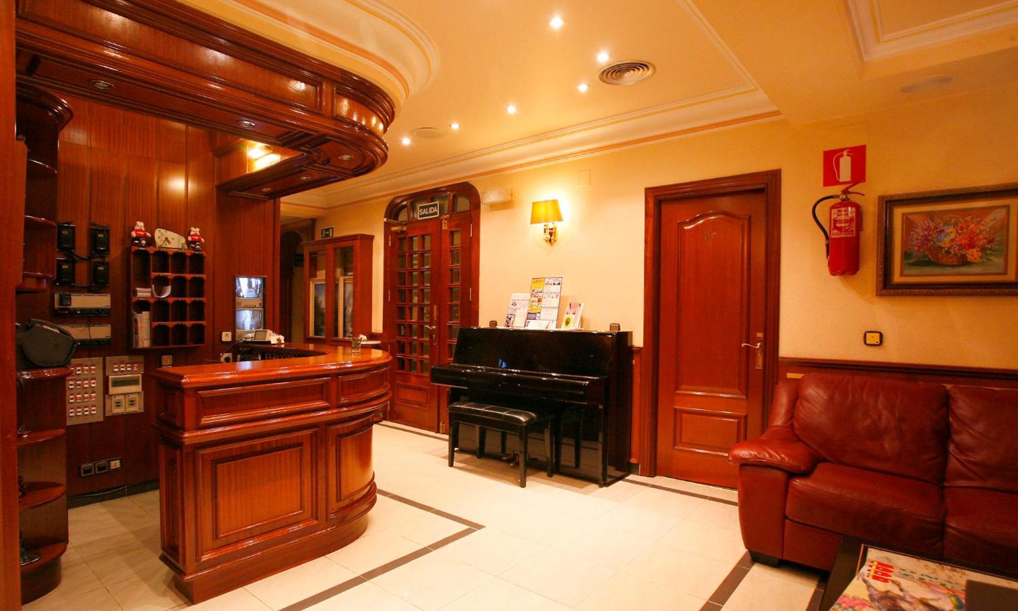 Hostal Victoria III Madrid Kültér fotó
